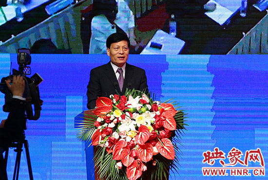 河南省委副書記、省長(zhǎng)謝伏瞻出席開幕式并講話