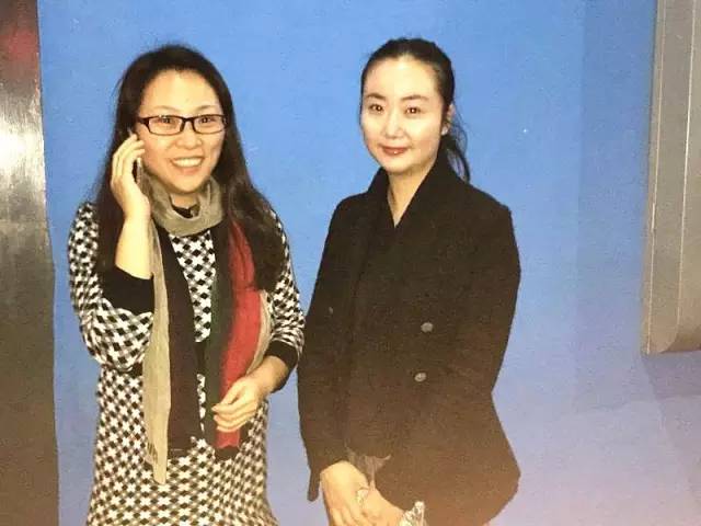 娛樂976主持人丁蘭邀請(qǐng)奧斯卡會(huì)堂影城范經(jīng)理現(xiàn)場(chǎng)連線