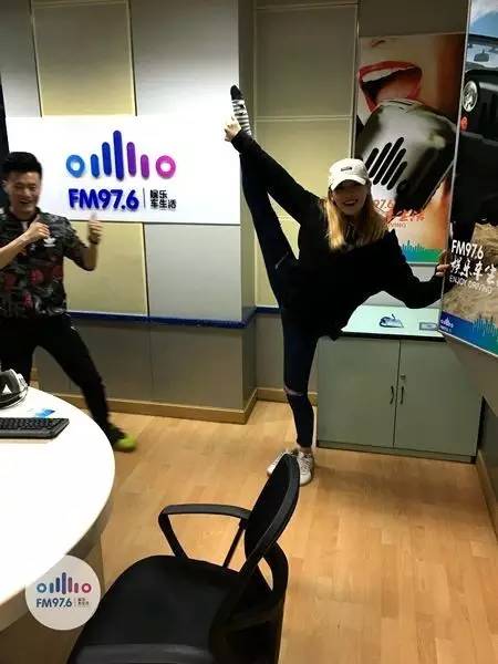 哇哦！都是帶功夫滴美人兒！