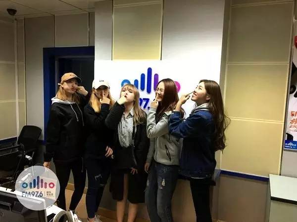 豬鼻行動！預(yù)備……按！長腿妹妹都是天然美女哦！