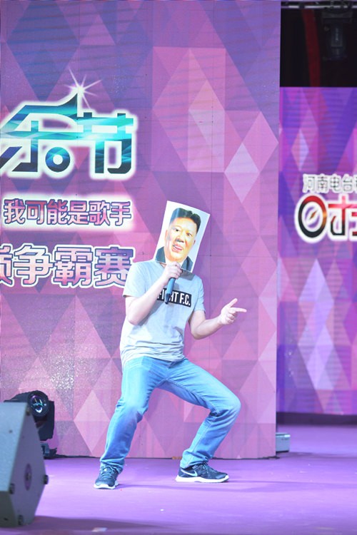 不過隨后的阿強老師現(xiàn)場傳授RAP教程，同樣不遜于老楊呢??！