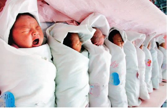 為娃早出生幾天早一年入學(xué) 孕婦八月底前剖宮產(chǎn) 為娃早出生幾天早一年入學(xué) 孕婦八月底前剖宮產(chǎn)