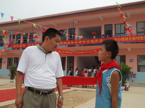 封丘一農(nóng)民捐資230萬建村小學 封丘一農(nóng)民捐資230萬建村小學