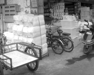 媒體暗訪全國(guó)最大發(fā)泡餐具產(chǎn)地 老板稱有毒從不用 媒體暗訪全國(guó)最大發(fā)泡餐具產(chǎn)地 老板稱有毒從不用