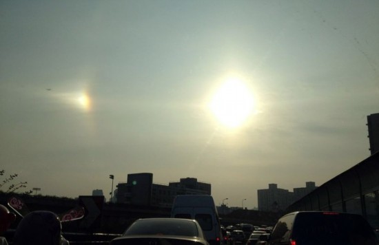 上?，F(xiàn)“3個(gè)太陽(yáng)”