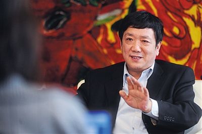 　政協(xié)委員、中國電力投資集團(tuán)總經(jīng)理陸啟洲稱，7800元是其每月基本工資。資料圖片/新京報記者 楊杰