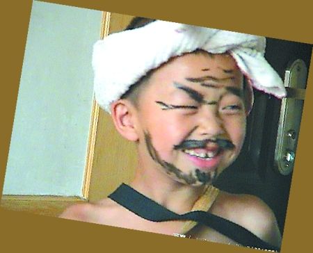 老鄉(xiāng)見老鄉(xiāng)，甭提多開心