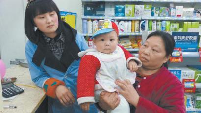 一歲半寶寶患罕見?。翰粫f話走路 動輒就昏迷