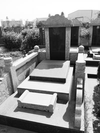 ?？诓糠帜箞@賣活人墓 價(jià)格數(shù)千至十幾萬元不等