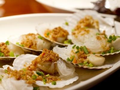 三亞再現“青島大蝦”事件：扇貝15元 1份變1個