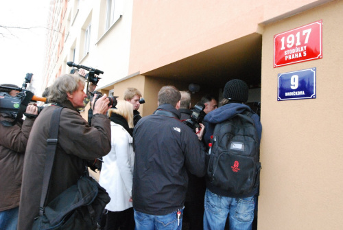 捷克總統(tǒng)直選末輪投票澤曼稱如當(dāng)選不會見達(dá)賴 捷克總統(tǒng)直選末輪投票澤曼稱如當(dāng)選不會見達(dá)賴