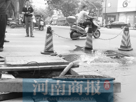 污水不停冒出，隔幾分鐘就要抽一次