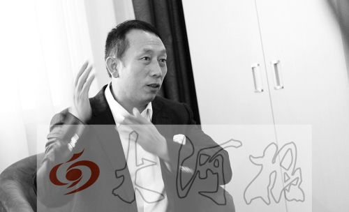 河南農(nóng)民工北大演講 講哭了整個(gè)學(xué)院 河南農(nóng)民工北大演講 講哭了整個(gè)學(xué)院