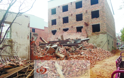 倒塌現(xiàn)場(chǎng) 倒塌現(xiàn)場(chǎng)