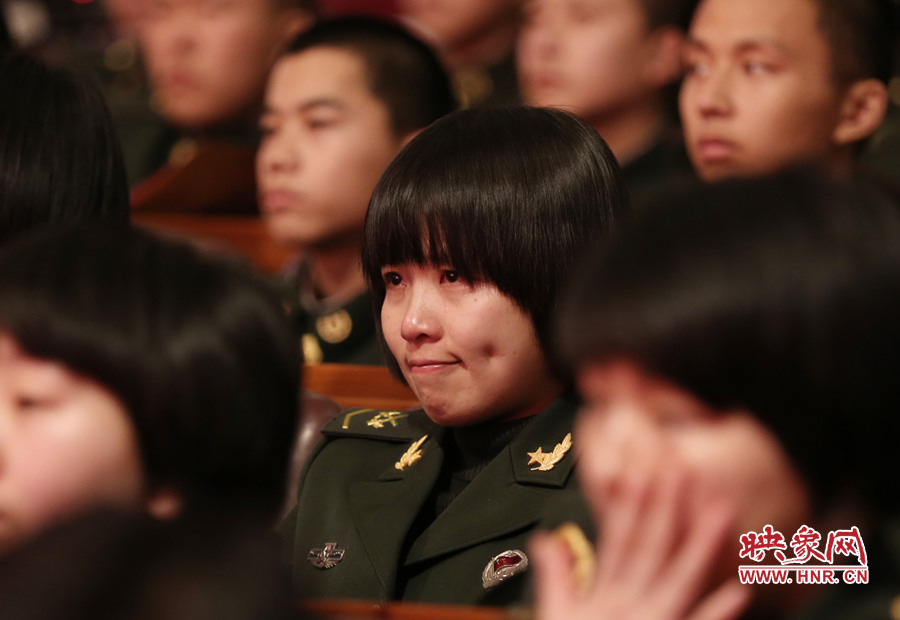 現(xiàn)場觀眾感動落淚。