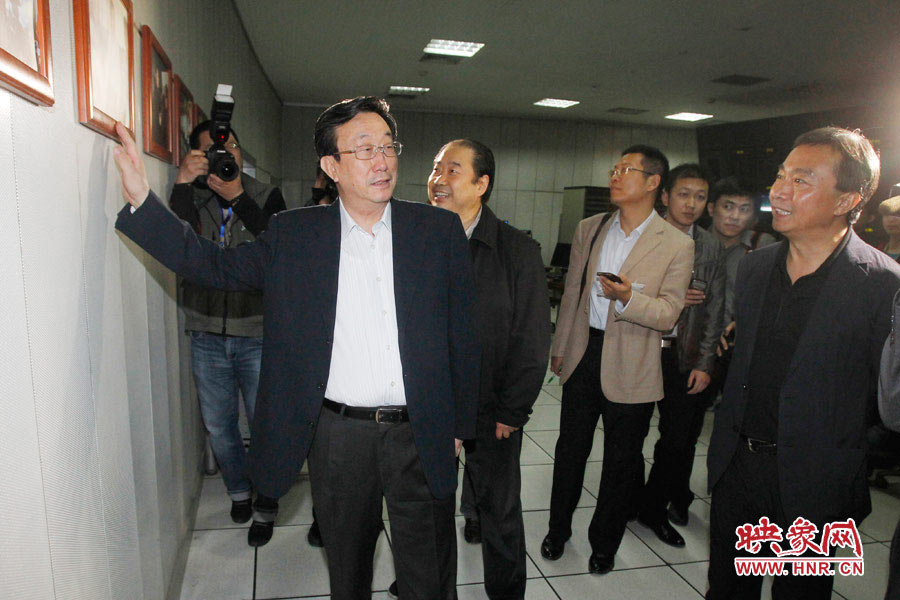 河南省委書記、省人大常委會主任郭庚茂視察河南人民廣播電臺 映象網(wǎng)記者邵恰 段晉哲/攝