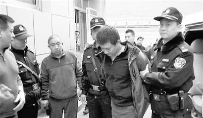 男子疑因債務(wù)問(wèn)題將女友殺死后藏尸旅館(圖) 男子疑因債務(wù)問(wèn)題將女友殺死后藏尸旅館(圖)