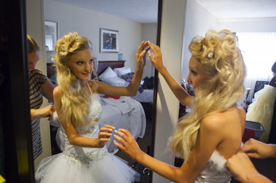 11歲美國(guó)女童的選美之路 11歲美國(guó)女童的選美之路