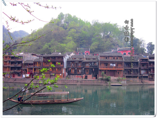 清明趁著免費(fèi)再游一次鳳凰古城 清明趁著免費(fèi)再游一次鳳凰古城