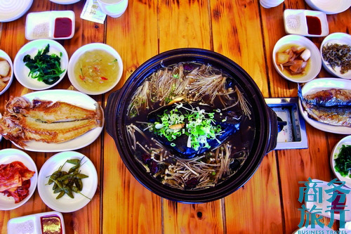 島上著名的養(yǎng)生大餐。