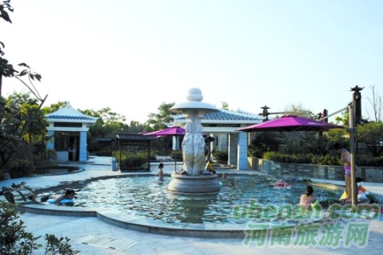 花都溫泉，從天空下走到房間里