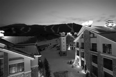 　　俯瞰亞布力,一個安靜的東北小鎮(zhèn),俄語“蘋果園”的意思?！? oldsrc=