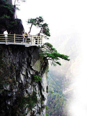 宜春明月山青云棧道 宜春明月山青云棧道