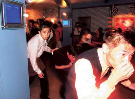 旅途中發(fā)現(xiàn)可疑爆炸物怎么辦? 報(bào)警別用手機(jī) 旅途中發(fā)現(xiàn)可疑爆炸物怎么辦? 報(bào)警別用手機(jī)