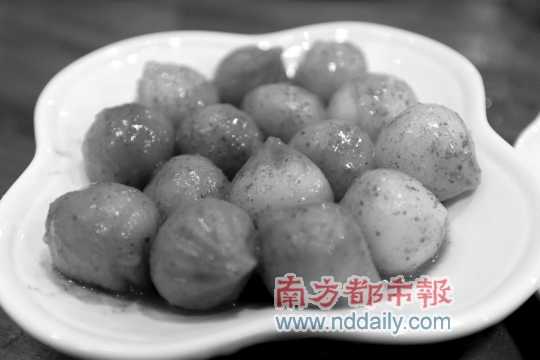 碧紗籠的水晶包,帶著咖啡味。