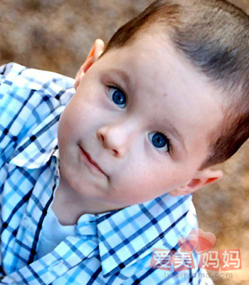  家長過度保護(hù) 孩子的獨(dú)立性會變差