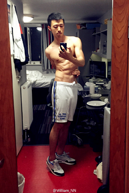 這么性感，你女朋友造？