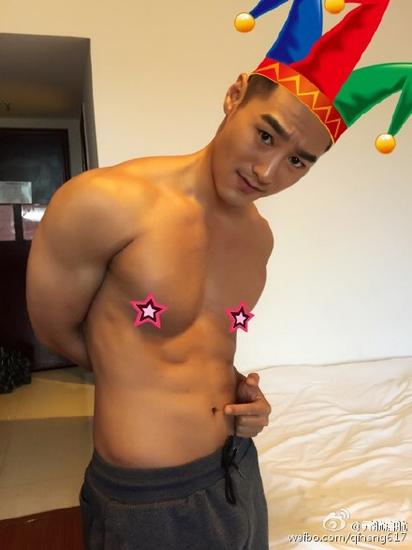 不造哪里不對，反正看起來怪怪的！