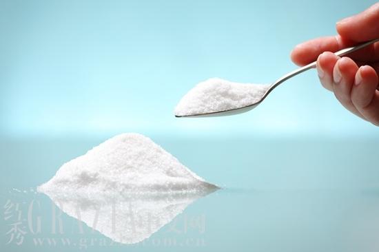 食鹽、白糖去黑頭法