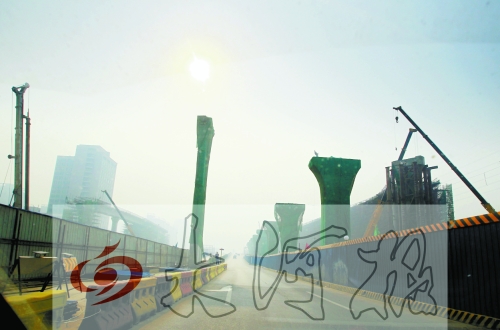 　三環(huán)大“項(xiàng)圈”，西、北兩段預(yù)計(jì)年底通車