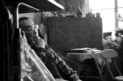 昨日，朱令父親吳承之說(shuō)，這些年來(lái)他們一直在等待事件調(diào)查結(jié)果。新京報(bào)記者 王嘉寧 攝