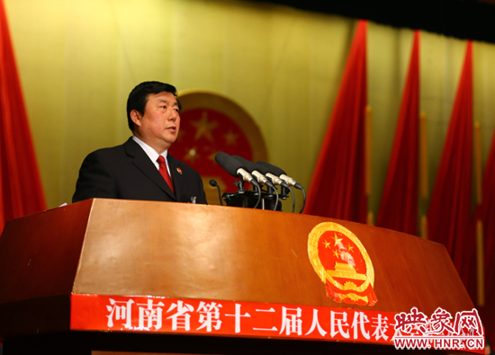 省人民檢察院檢察長蔡寧向大會作工作報告。