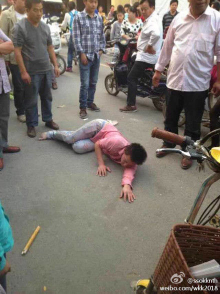 現(xiàn)場(chǎng)圖片來(lái)自網(wǎng)友 現(xiàn)場(chǎng)圖片來(lái)自網(wǎng)友