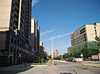 5月12日，泉州洛江區(qū)雙陽。知情人稱，徐鋼任期內(nèi)，在洛江區(qū)任職的謝清平協(xié)助徐鋼的表親在這里拿地。