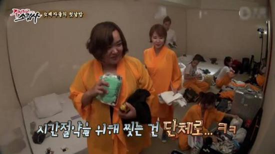 女明星6天內(nèi)在寺院內(nèi)吃住。