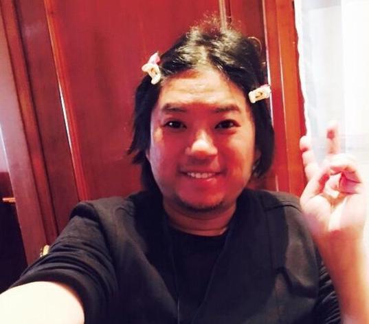 沒(méi)有自拍就沒(méi)有傷害。