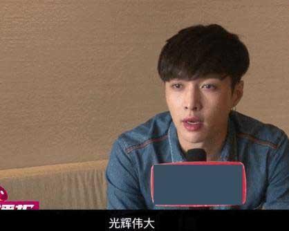 選關曉彤或江疏影？張藝興：我選我媽 光輝偉大