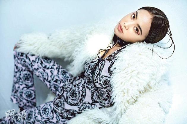 蔡依林的新歌高唱要勇敢做自己，沒想到MV卻鬧出風波。