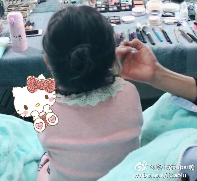 甜馨巧妙回答阿姨問(wèn)話 網(wǎng)友:段子手已上線 甜馨巧妙回答阿姨問(wèn)話 網(wǎng)友:段子手已上線