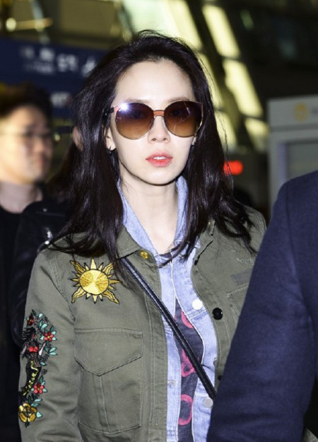 宋智孝軍外套撩發(fā)氣場(chǎng)十足 宋智孝軍外套撩發(fā)氣場(chǎng)十足