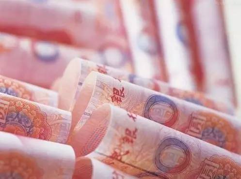 對增收潛力大、帶動(dòng)能力強(qiáng)的7大群體（技能人才、新型職業(yè)農(nóng)民、科研人員、小微企業(yè)創(chuàng)業(yè)者、企業(yè)經(jīng)營管理人、基層干部隊(duì)伍、有勞動(dòng)能力困難群體）實(shí)施激勵(lì)計(jì)劃，推出差別化收入分配激勵(lì)政策，帶動(dòng)城鄉(xiāng)居民實(shí)現(xiàn)總體增收。