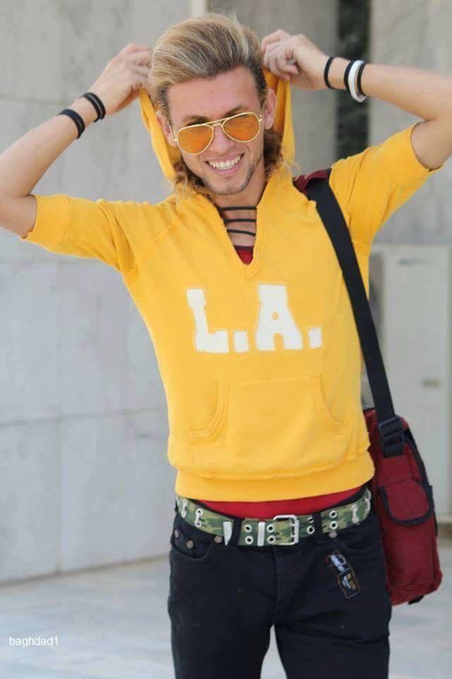 金發(fā)男模疑因長太帥被亂刀砍死 生前正準(zhǔn)備選美