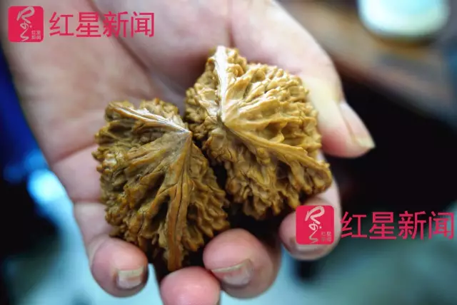 文玩核桃遇冷由幾萬(wàn)一對(duì)降到5元沒(méi)人要？商戶(hù)否認(rèn)