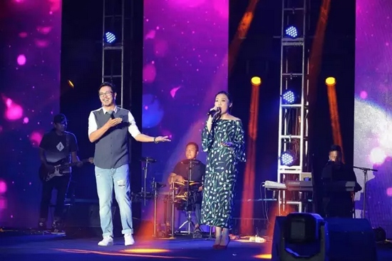 王騰霄、王曉序《制造浪漫》