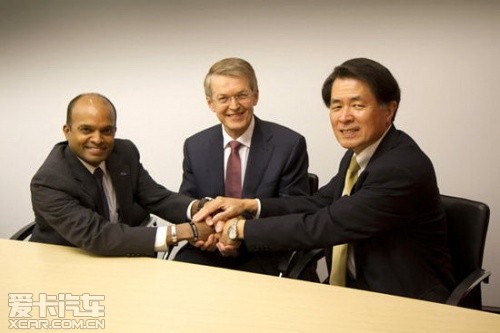 福特副總裁拉茲·奈爾、戴姆勒董事托馬斯·韋伯、日產(chǎn)副總裁山下光彥