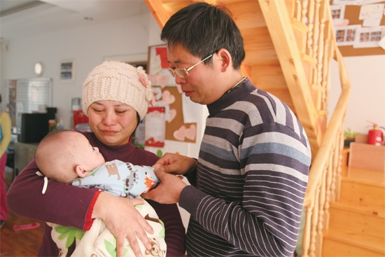 半年之后，奇奇終于見(jiàn)到爸爸媽媽了